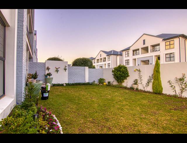 3 BEDROOM APARTMENT RENTED IN BRYANSTON